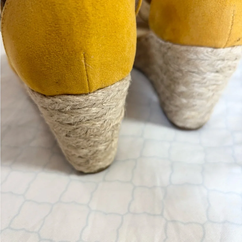 Style and Co Yellow Suede Wedge Sandals size 9